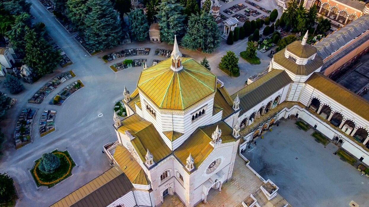 Il Cimitero Monumentale di Milano: Passeggiata tra arte e natura Il Cimitero Monumentale di Milano: Passeggiata tra arte e natura desktop picture