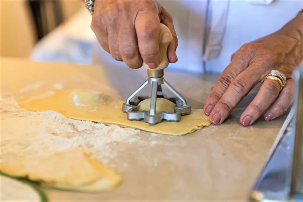 Cena Segreta a Casa di una Cesarina a Milano Cena Segreta a Casa di una Cesarina a Milano desktop picture