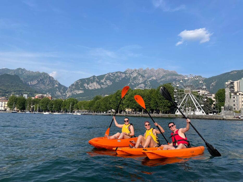 Un piacevole Tour in Kayak sul Lago di Como Un piacevole Tour in Kayak sul Lago di Como desktop picture