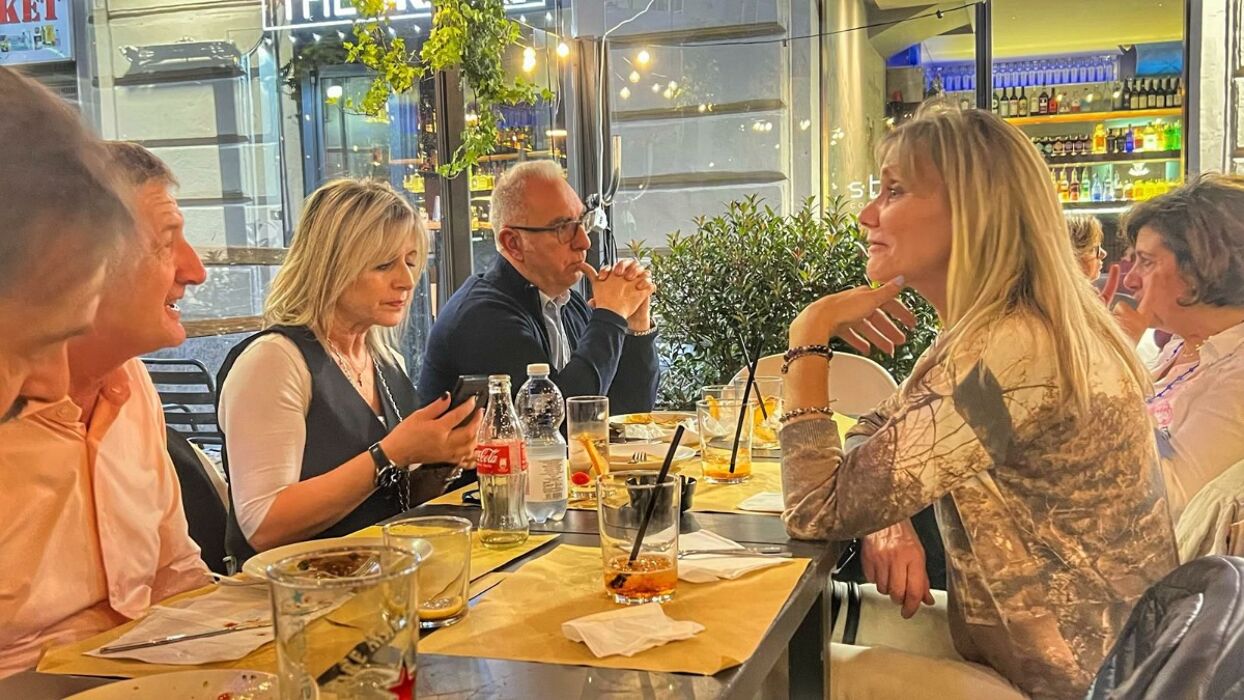 Aperitivo in centro a Torino Aperitivo in centro a Torino desktop picture