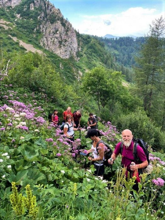 Escursione panoramica al Lago di Erdemolo Escursione panoramica al Lago di Erdemolo desktop picture