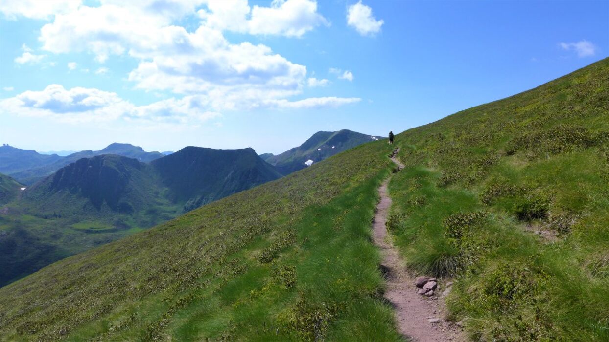 Trekking ad alta quota: sulle tracce di San Glisente Trekking ad alta quota: sulle tracce di San Glisente desktop picture