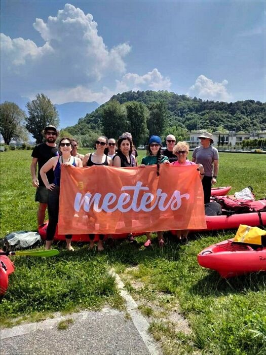 Tour in Kayak sul lago di Como costeggiando il monte Moregallo Tour in Kayak sul lago di Como costeggiando il monte Moregallo desktop picture