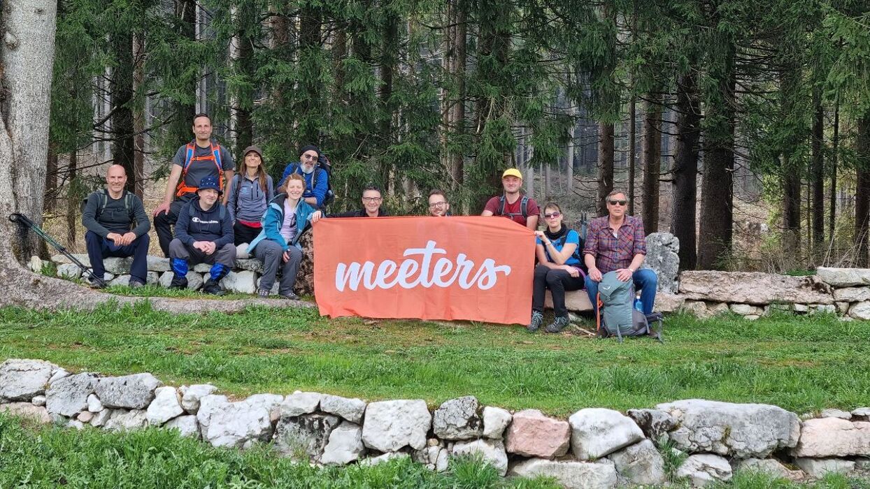 Escursione ad Asiago lungo l’antica Strada del Costo Escursione ad Asiago lungo l’antica Strada del Costo desktop picture