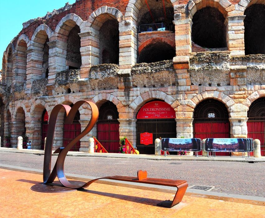 Verona e il film “Letters to Juliet”: Visita guidata nei luoghi del cinema Verona e il film “Letters to Juliet”: Visita guidata nei luoghi del cinema desktop picture