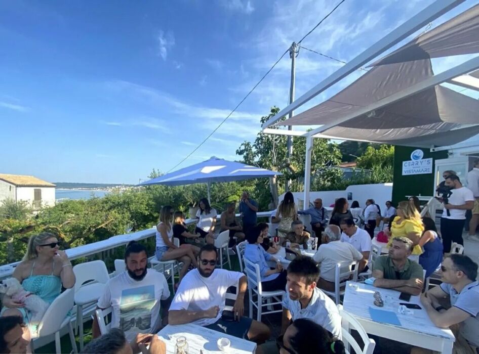 Aperitivo vista mare in Abruzzo Aperitivo vista mare in Abruzzo desktop picture
