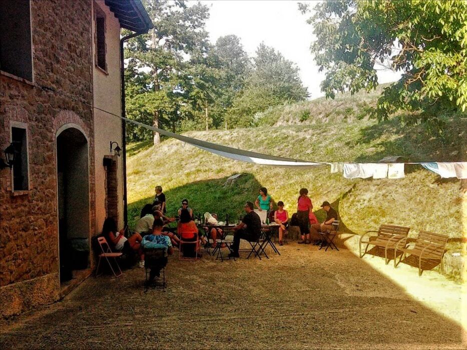Suggestivo trekking a Rio Canali con pranzo in agriturismo Suggestivo trekking a Rio Canali con pranzo in agriturismo desktop picture