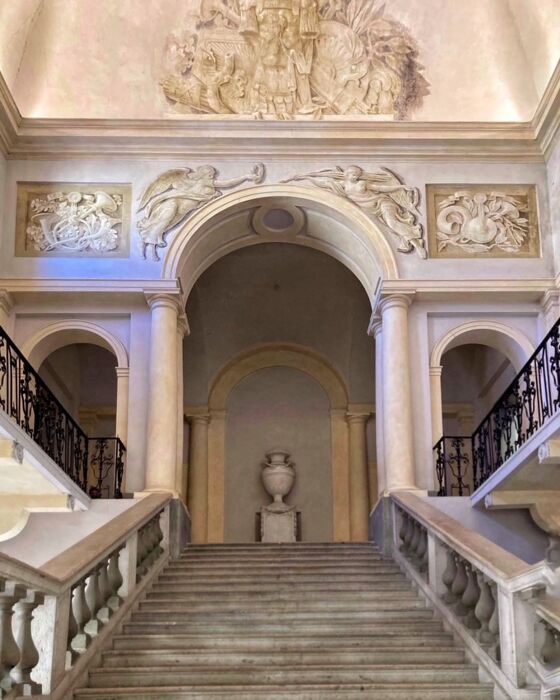 Tour alla Reggia di Colorno in occasione del Festival del circo Tour alla Reggia di Colorno in occasione del Festival del circo desktop picture