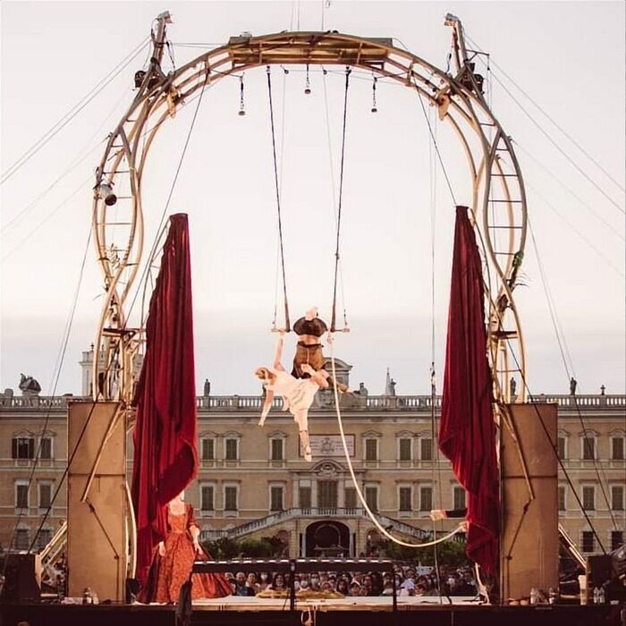 Tour alla Reggia di Colorno in occasione del Festival del circo Tour alla Reggia di Colorno in occasione del Festival del circo desktop picture