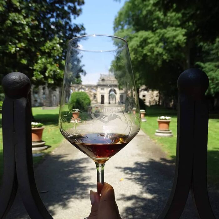 Apericena con Spettacolo Teatrale nella sontuosa Villa Litta Apericena con Spettacolo Teatrale nella sontuosa Villa Litta desktop picture