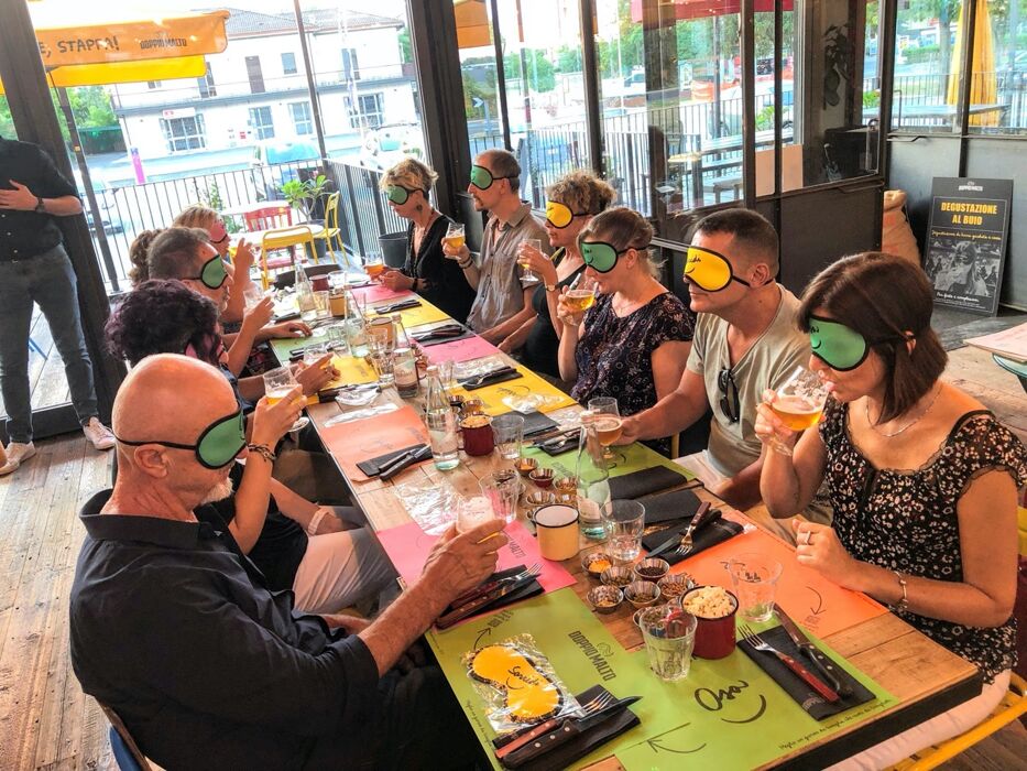 Degustazione al buio con Cena alla brace al Doppio Malto di Verona Degustazione al buio con Cena alla brace al Doppio Malto di Verona desktop picture