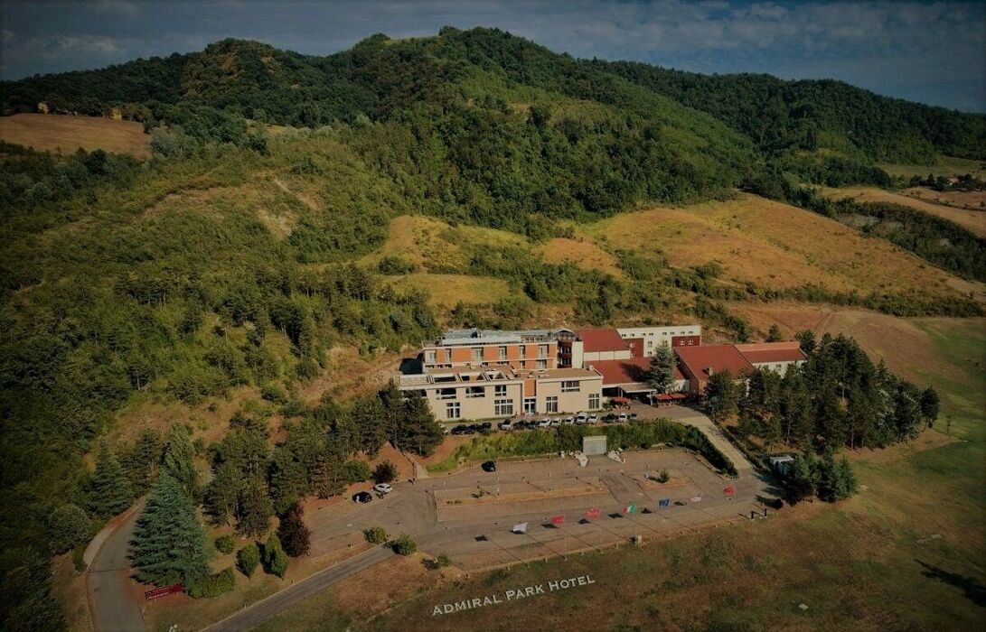 Halloween in Hotel 4 Stelle a Bologna: tra buon cibo, maschere e Dj Set Halloween in Hotel 4 Stelle a Bologna: tra buon cibo, maschere e Dj Set desktop picture