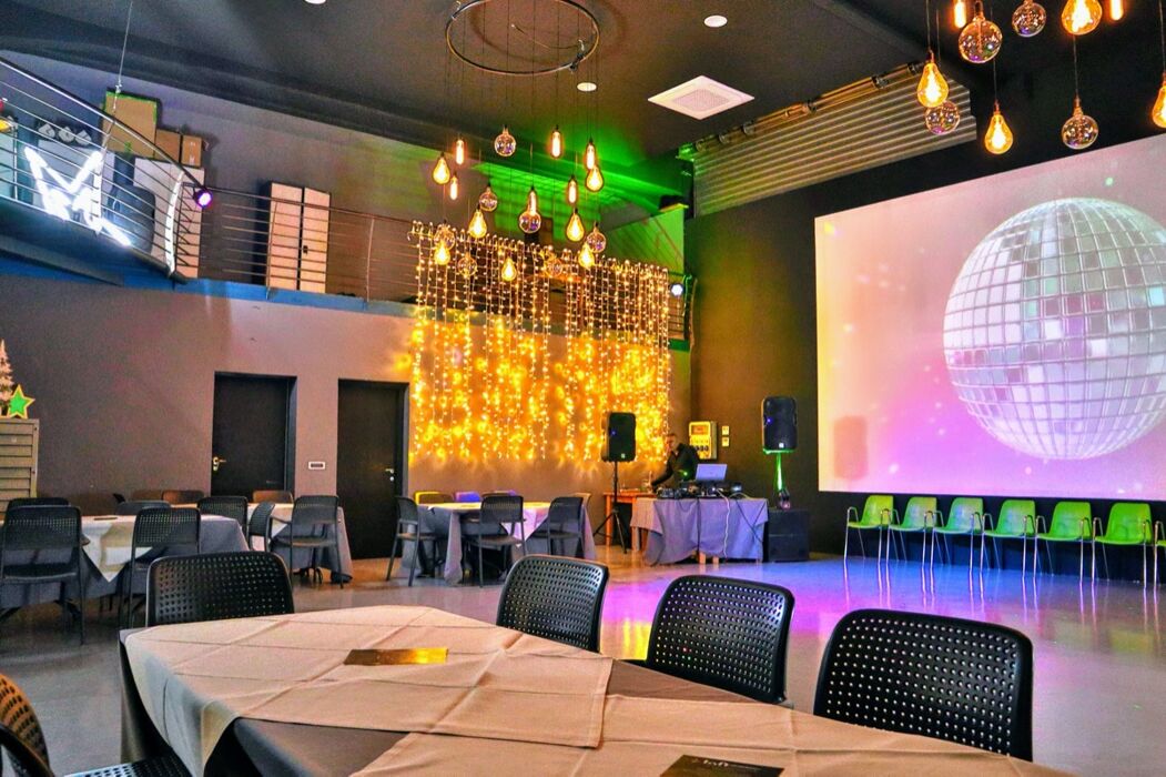 Festa di Halloween con Dj Set nel più grande Loft di Torino Festa di Halloween con Dj Set nel più grande Loft di Torino desktop picture