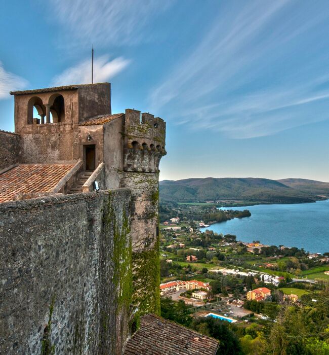 Tour guidato nel Medioevo: dal maestoso Castello al Borgo di Bracciano Tour guidato nel Medioevo: dal maestoso Castello al Borgo di Bracciano desktop picture