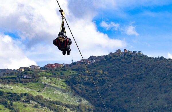 event-Volo Zipline a Rocca Massima: la planata più lunga d’Europa