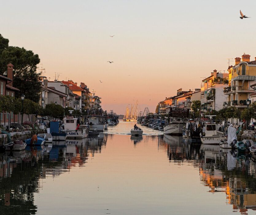 Passeggiata guidata a Grado, l'Isola d'Oro Passeggiata guidata a Grado, l'Isola d'Oro desktop picture
