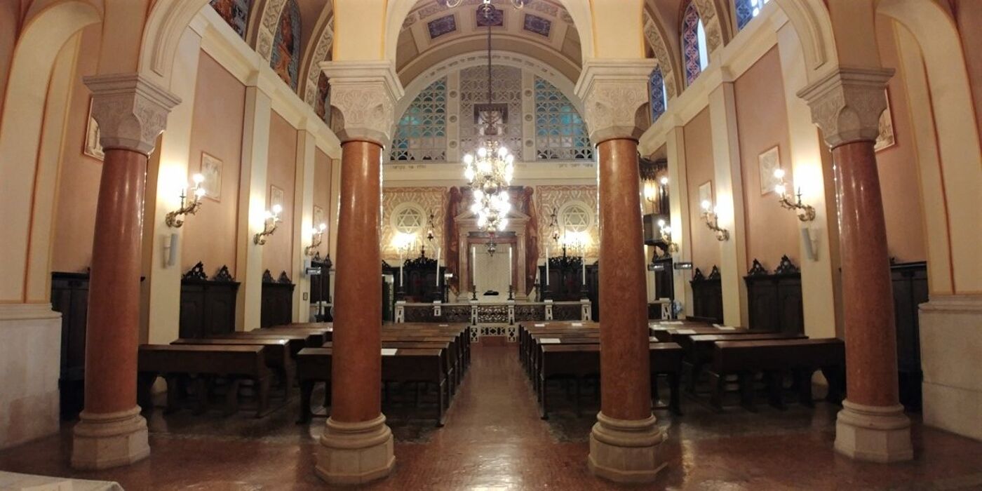 Tour guidato a Verona: la cultura ebraica e la Sinagoga monumentale Tour guidato a Verona: la cultura ebraica e la Sinagoga monumentale desktop picture