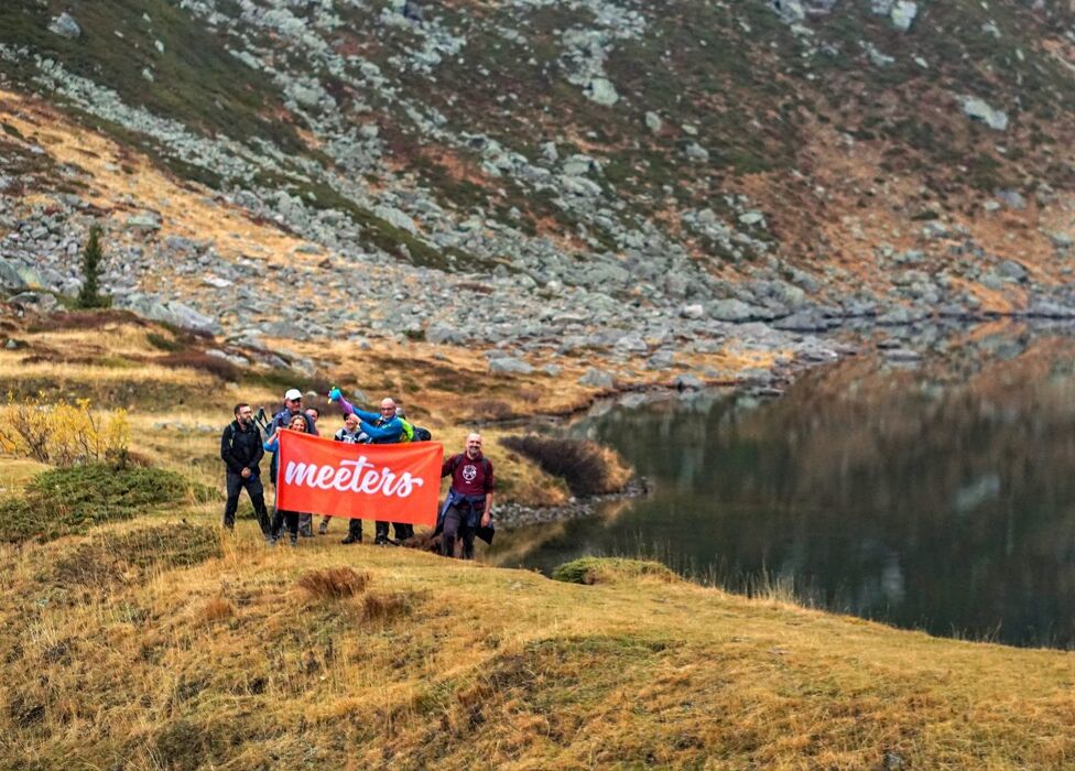 Trekking tra i colori autunnali del Lago di Devero Trekking tra i colori autunnali del Lago di Devero desktop picture