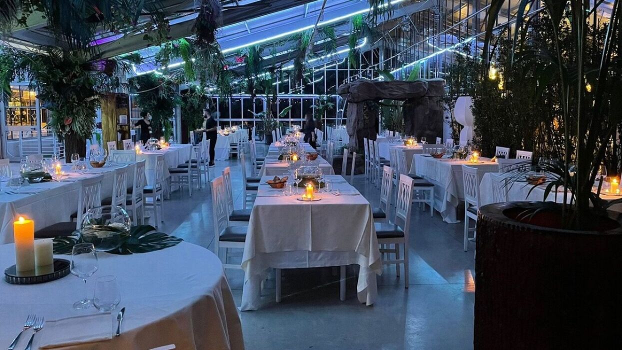 Apericena a bordo piscina con Dj Set al Dolce Luna Apericena a bordo piscina con Dj Set al Dolce Luna desktop picture