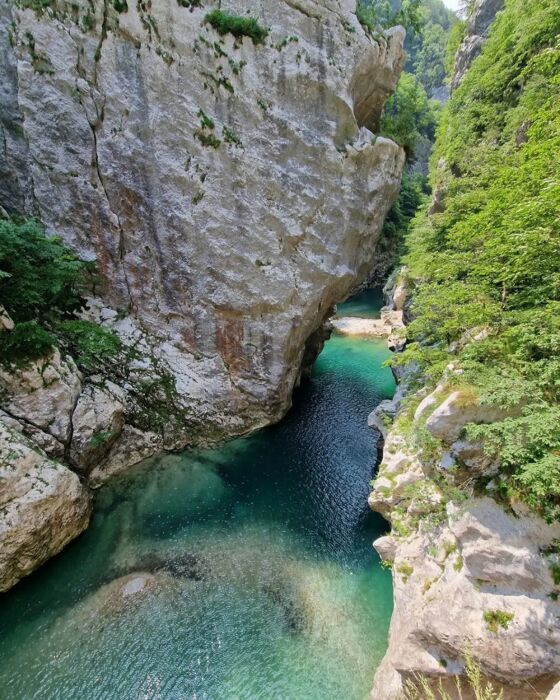 Trekking al Lago di Barcis: il Ponte Tibetano sulla Forra del Cellina Trekking al Lago di Barcis: il Ponte Tibetano sulla Forra del Cellina desktop picture