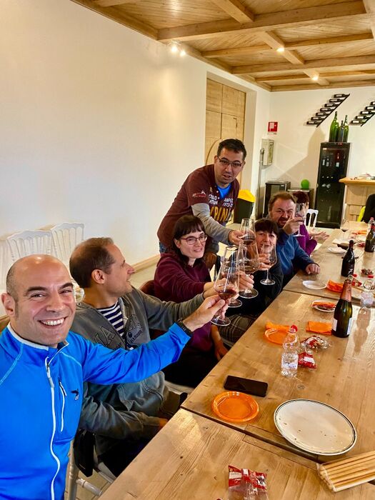 Trekking panoramico tra le vigne di Scandiano con degustazione di vini Trekking panoramico tra le vigne di Scandiano con degustazione di vini desktop picture