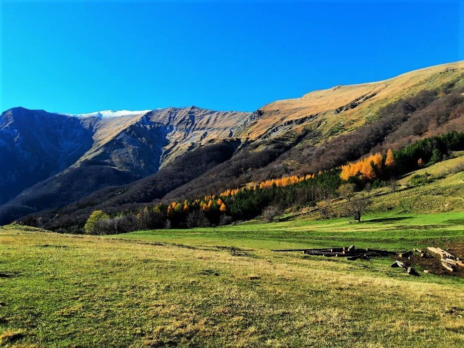 Il Sentiero dei Mietitori : Trekking tra colori e profumi d’autunno Il Sentiero dei Mietitori : Trekking tra colori e profumi d’autunno desktop picture