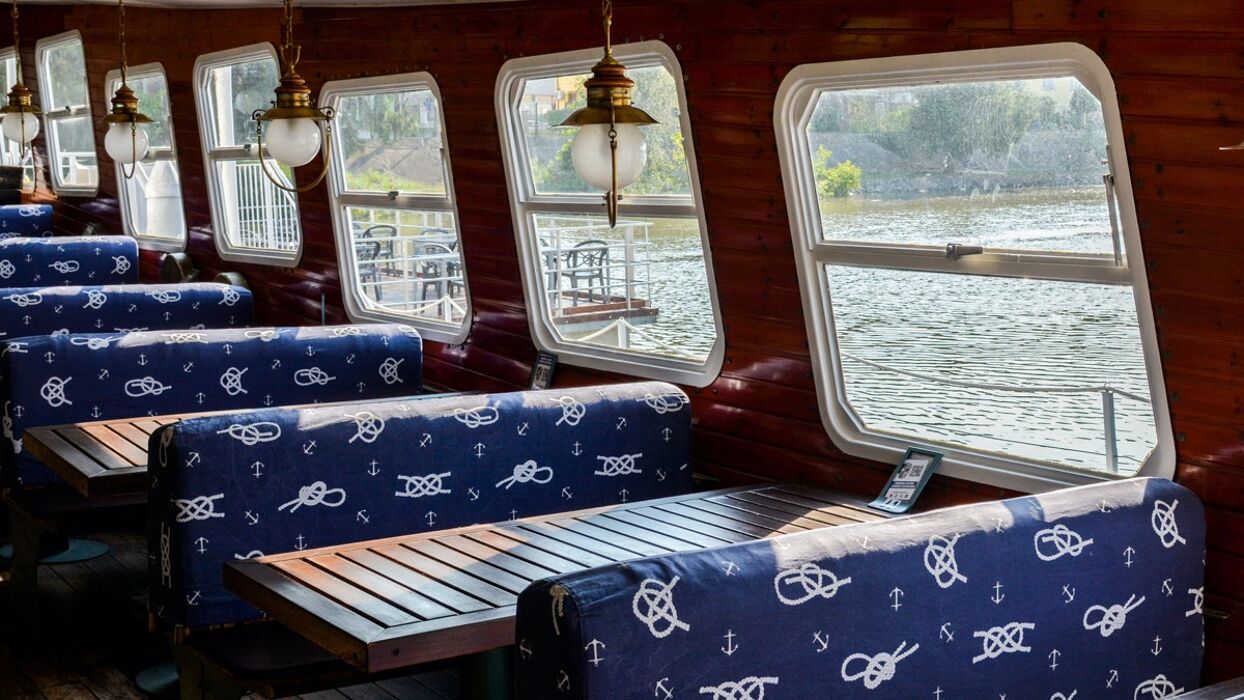 Festa dei Single: Cena in barca a Ferrara Festa dei Single: Cena in barca a Ferrara desktop picture