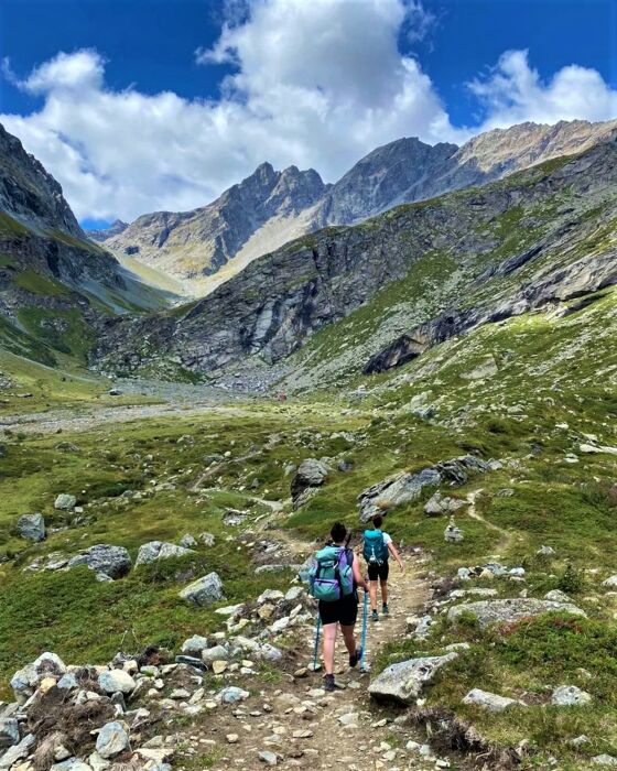 Escursione al Piano delle Riane: tra alpeggi, contrade e panorami Escursione al Piano delle Riane: tra alpeggi, contrade e panorami desktop picture