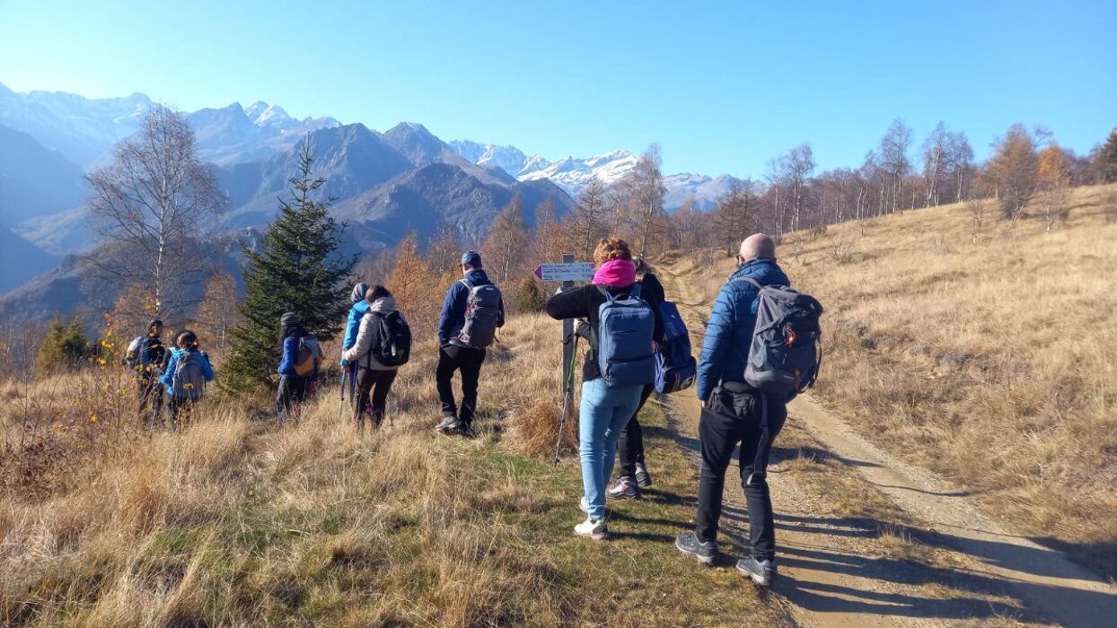 Camminata a Colle San Giacomo: tra borghi sospesi nel tempo Camminata a Colle San Giacomo: tra borghi sospesi nel tempo desktop picture