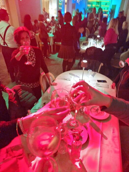 Serata di Carnevale in maschera a Villa Italia Serata di Carnevale in maschera a Villa Italia desktop picture