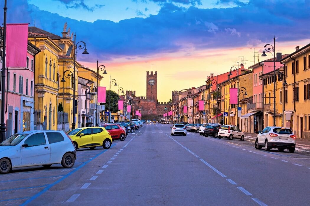 Tour di Villafranca di Verona con Degustazione di sfogliatine Tour di Villafranca di Verona con Degustazione di sfogliatine desktop picture