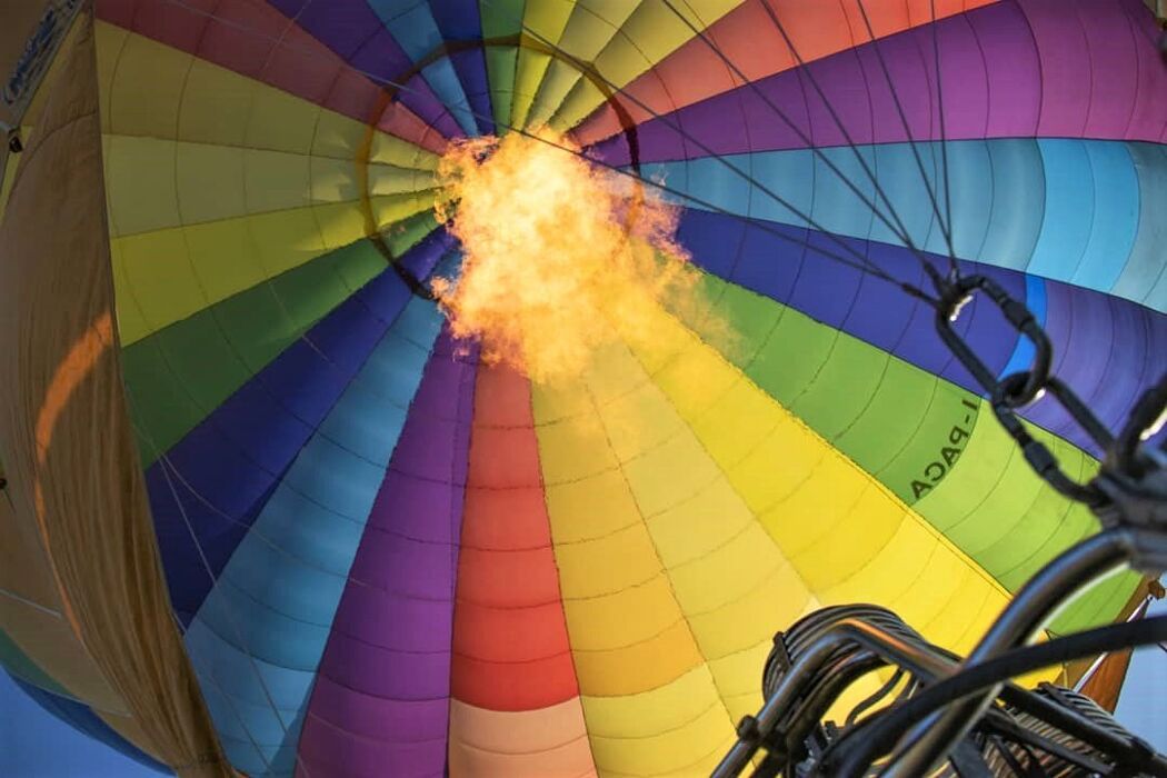 Volo in Mongolfiera all’alba sull’Appennino: un’esperienza da sogno Volo in Mongolfiera all’alba sull’Appennino: un’esperienza da sogno desktop picture