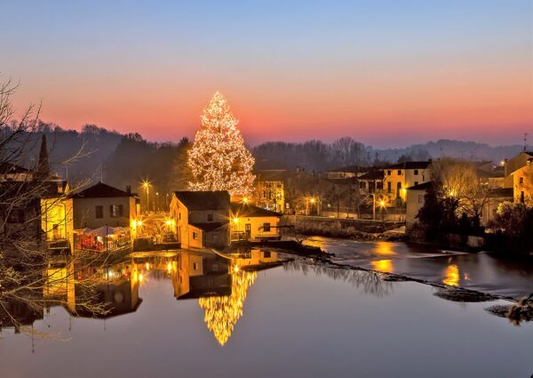 Event card La Magia del Natale: Tour guidato da Valeggio sul Mincio a Borghetto cover image