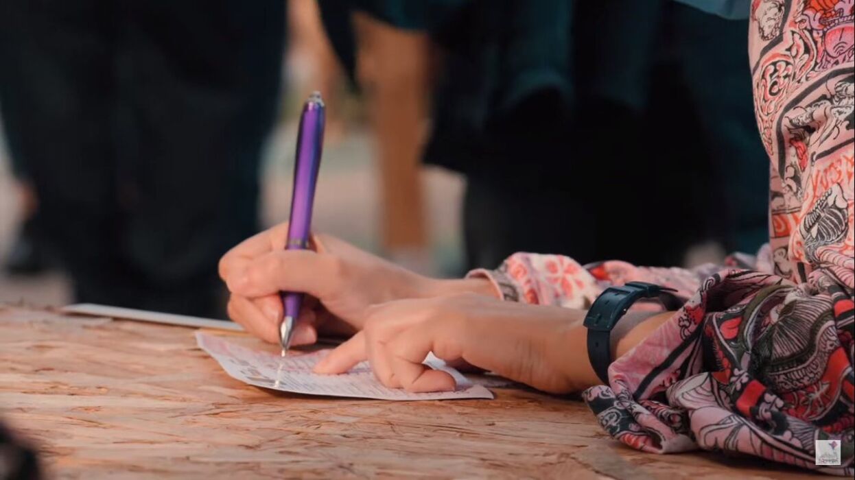 Fake Tour: Visita guidata tra verità e finzione nel cuore di Milano Fake Tour: Visita guidata tra verità e finzione nel cuore di Milano desktop picture