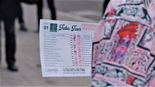 Event card Fake Tour: Visita guidata tra verità e finzione nel cuore di Milano cover image