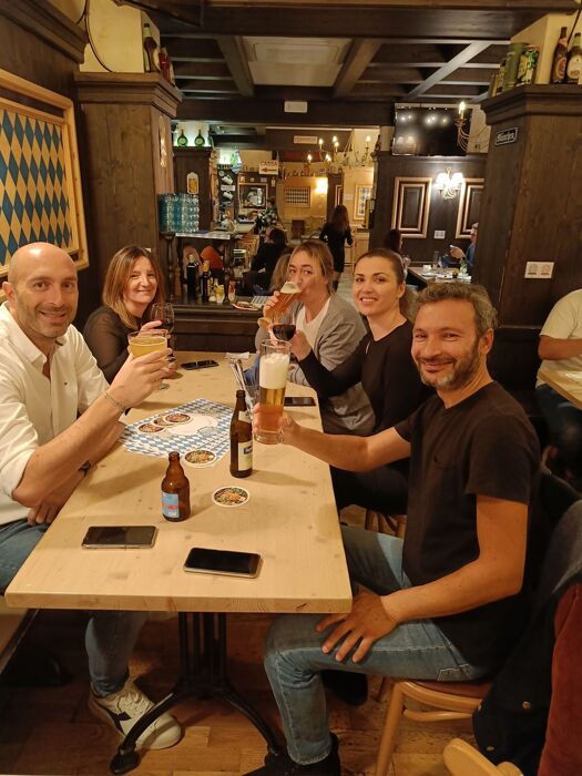 Serata natalizia in un Pub Bavarese a Bologna Serata natalizia in un Pub Bavarese a Bologna desktop picture