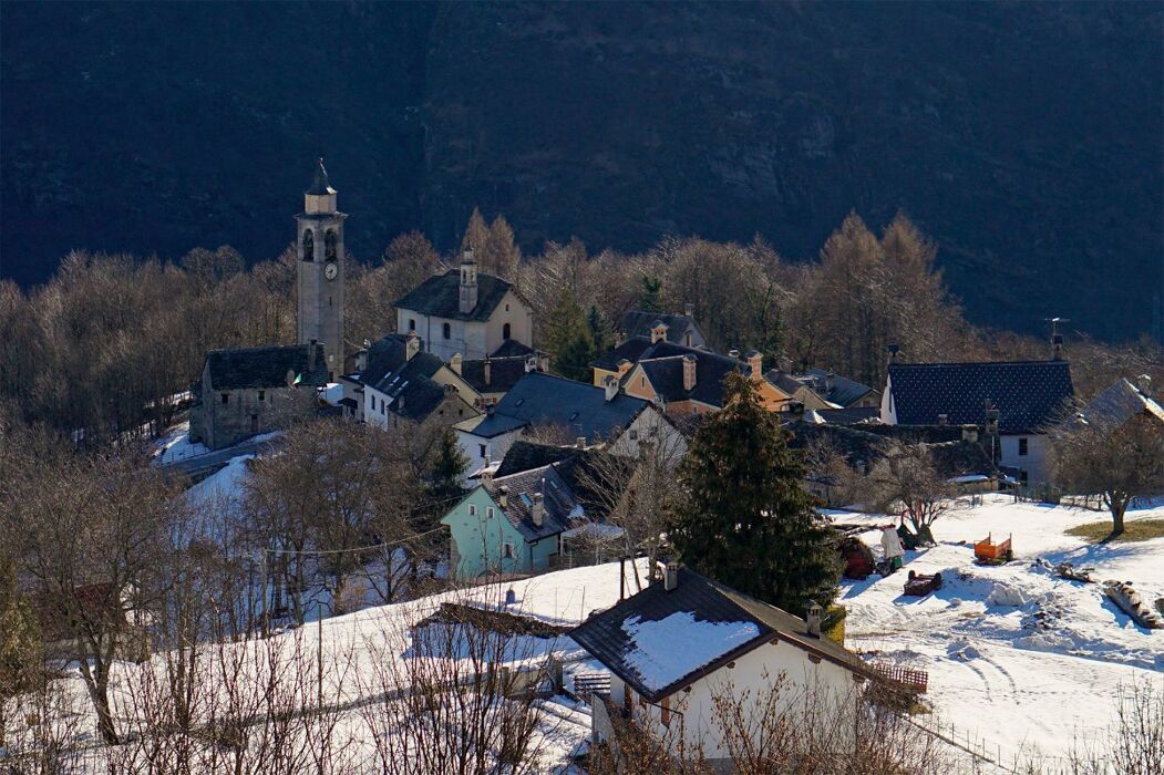 Escursione tra i magici Presepi della Riviera Antigoriana Escursione tra i magici Presepi della Riviera Antigoriana desktop picture