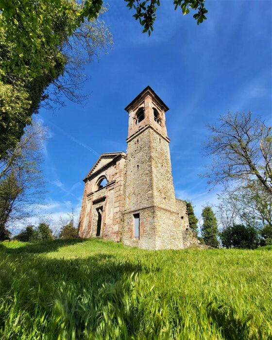 Escursione tra i Calanchi dell'Abbadessa fino a Settefonti Escursione tra i Calanchi dell'Abbadessa fino a Settefonti desktop picture