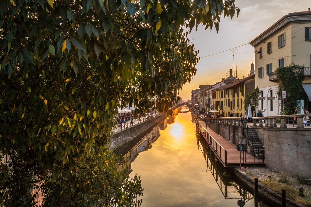 Apericena nel cuore dei Navigli Apericena nel cuore dei Navigli desktop picture