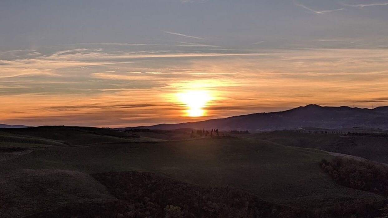 Alla scoperta del Sale di Volterra: passeggiata con degustazione al tramonto Alla scoperta del Sale di Volterra: passeggiata con degustazione al tramonto desktop picture