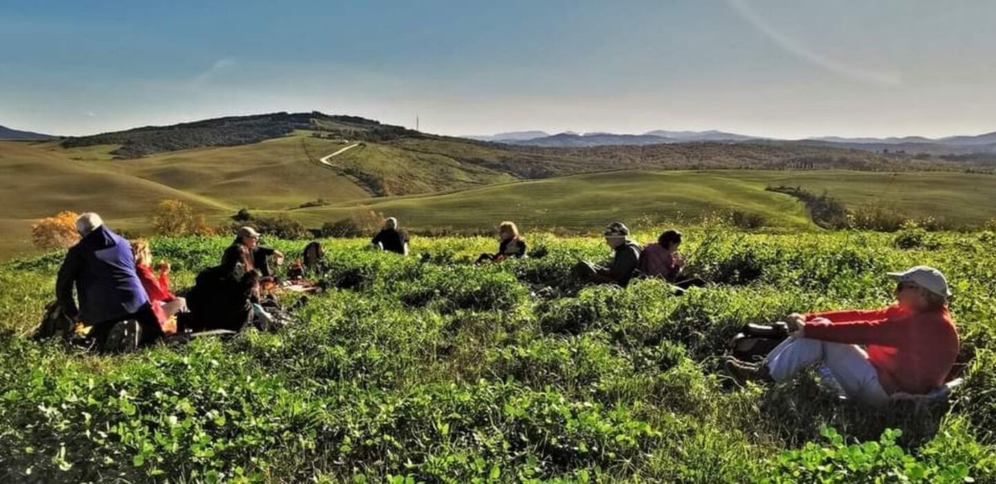 Alla scoperta del Sale di Volterra: passeggiata con degustazione al tramonto Alla scoperta del Sale di Volterra: passeggiata con degustazione al tramonto desktop picture