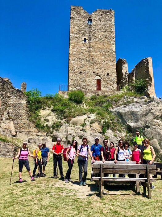 Trekking panoramico a Carpineti tra storia e natura Trekking panoramico a Carpineti tra storia e natura desktop picture