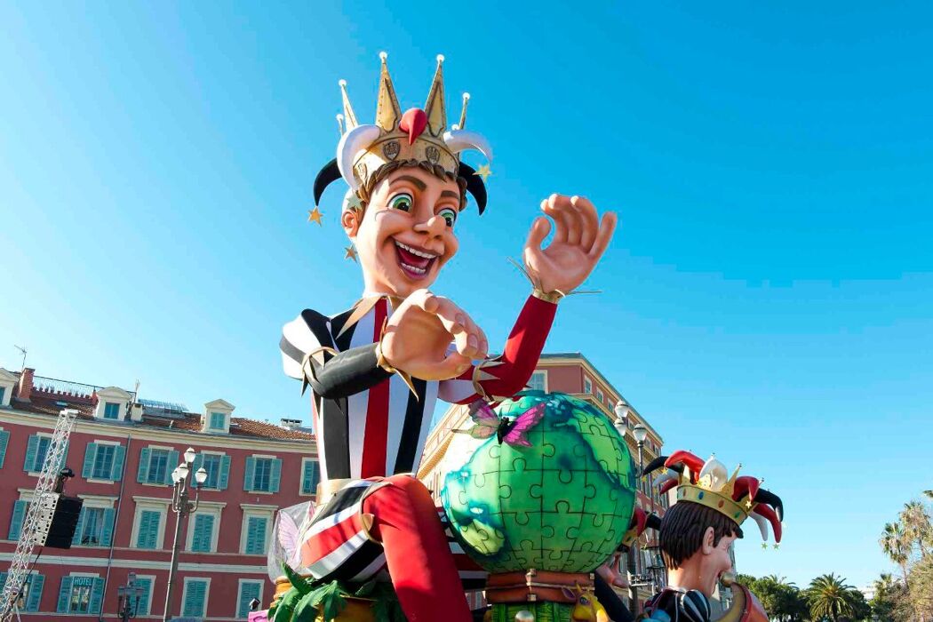 Carnevale in Costa Azzurra: Nizza e la Festa dei Limoni a Mentone Carnevale in Costa Azzurra: Nizza e la Festa dei Limoni a Mentone desktop picture