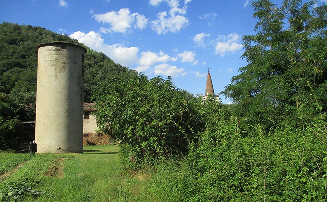 Rivelando tesori nascosti: escursione al Monte Orbieso Rivelando tesori nascosti: escursione al Monte Orbieso desktop picture