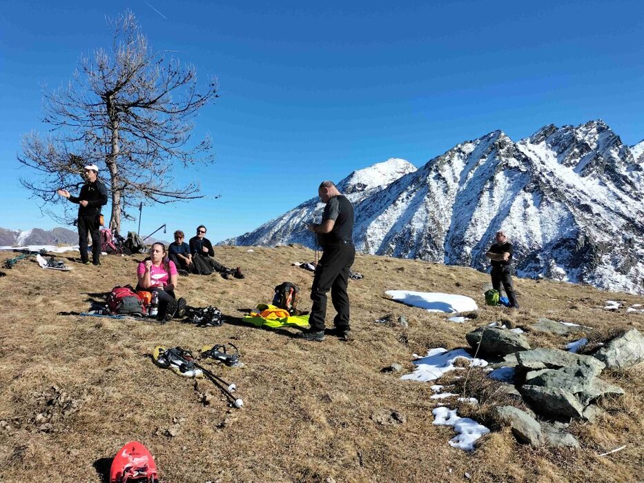 Alla scoperta dell'Alpe d'Ovarda sulle montagne torinesi Alla scoperta dell'Alpe d'Ovarda sulle montagne torinesi desktop picture