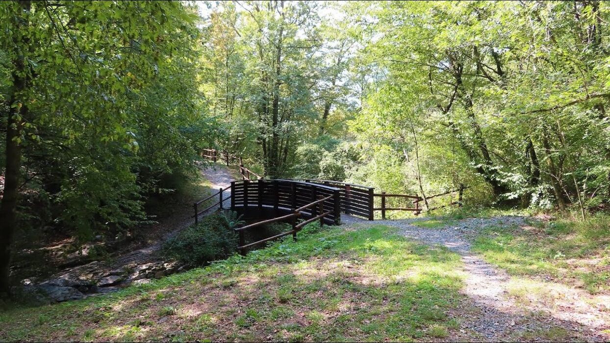 Trekking dalla Val Brunone al Santuario della Cornabusa Trekking dalla Val Brunone al Santuario della Cornabusa desktop picture