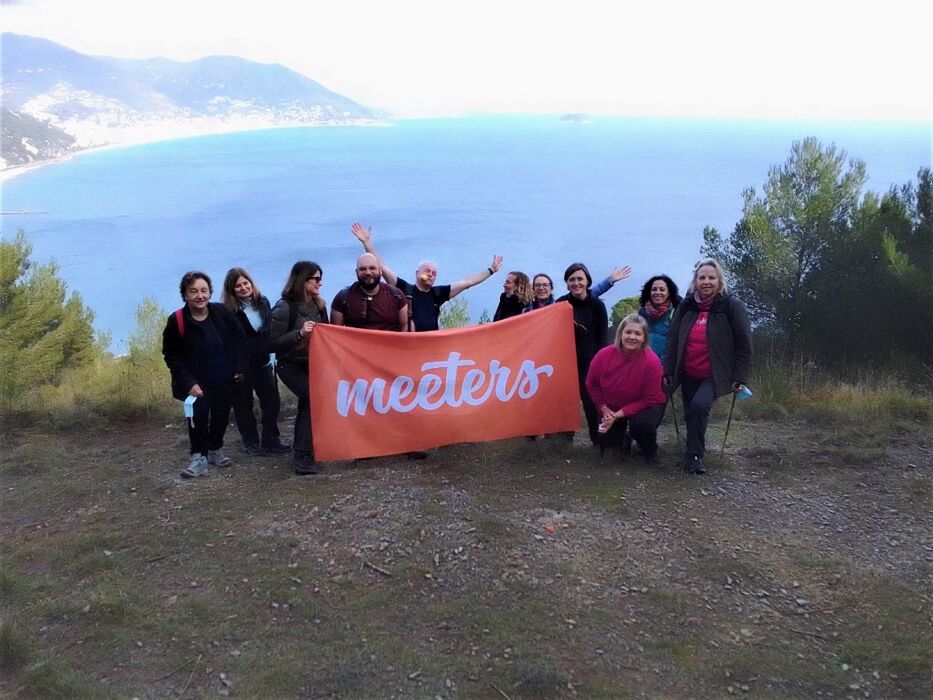 Quattro passi sul mare: passeggiata a Noli e al castello di Monte Ursino Quattro passi sul mare: passeggiata a Noli e al castello di Monte Ursino desktop picture