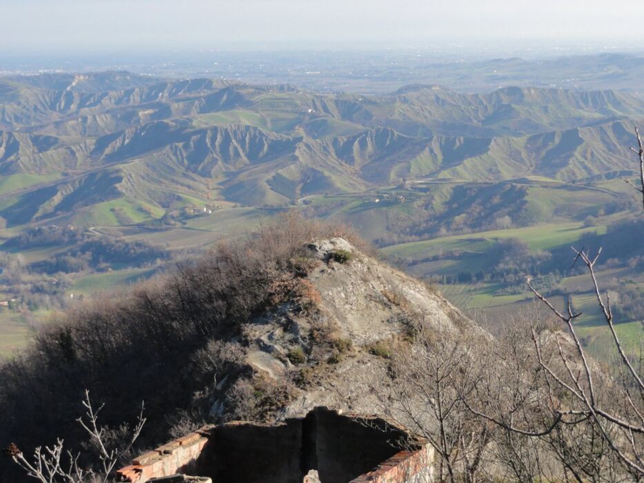 Trekking a Monte Mauro: cuore più selvaggio della Vena del Gesso Trekking a Monte Mauro: cuore più selvaggio della Vena del Gesso desktop picture