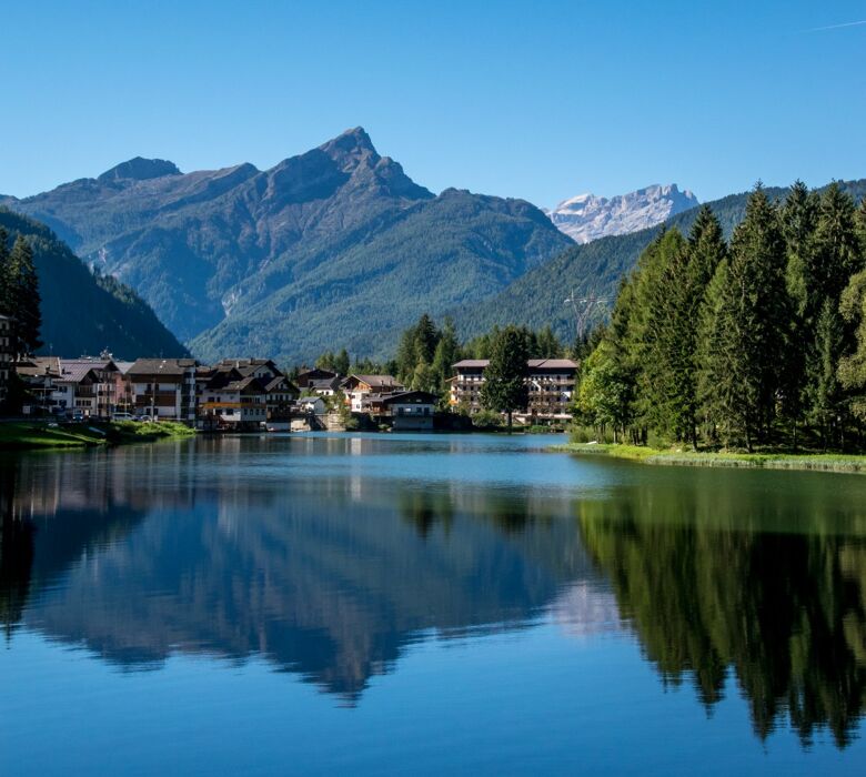 Fine settimana di Trekking alla Scoperta delle Dolomiti Fine settimana di Trekking alla Scoperta delle Dolomiti desktop picture