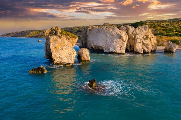 Event card Settimana a Cipro tra Spiagge e Divertimento cover image